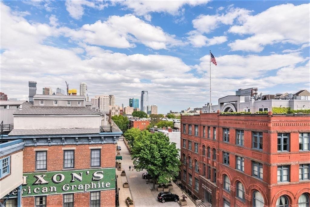 158 Wayne Street, Residence 325A — image 4.1